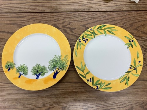 Lot assiettes à - de, 2