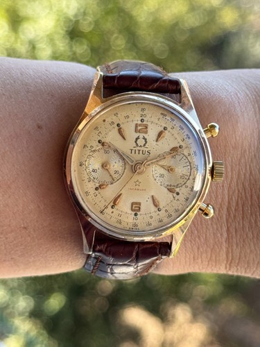 Montre chronographe vintage