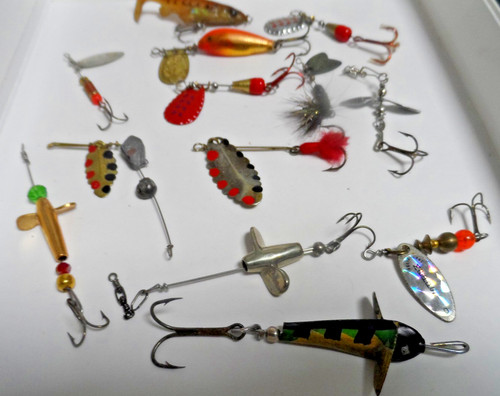 Lot ancien leurres cuillers - 13,