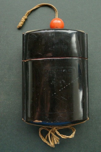 Boîte médicale inro - médicale, 2