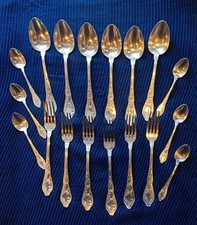 Ensemble De Couvert De Table