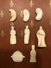 lot de fèves Vintage Plastique. Lune Marquise Couronne Vahiné Lot 4