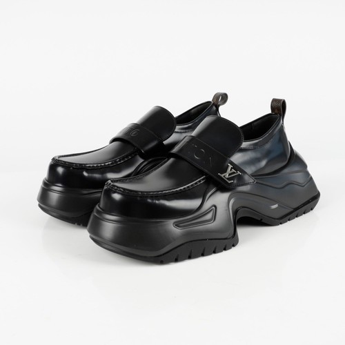 Louis vuitton sneakers - louis,