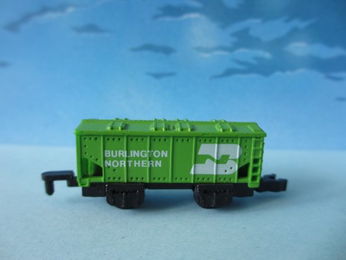 Vintage micro machines train - machines,