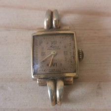 Ancienne Montre Femme Marca Mécanisme Suisse