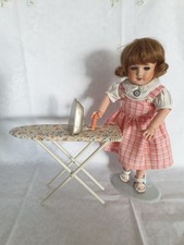 table à repasser pour poupée Bleuette