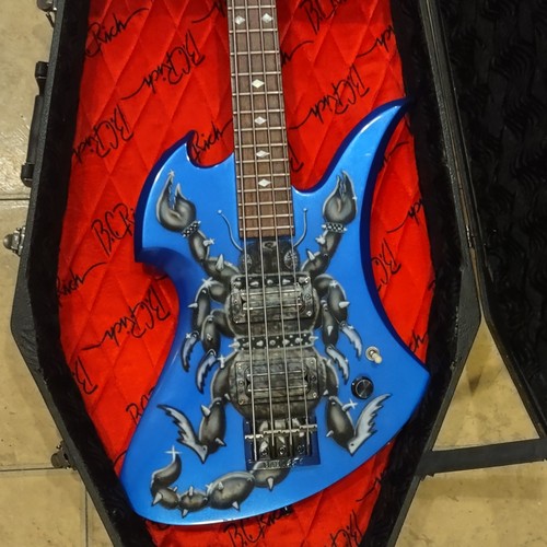 Rich bass mockingbird - bc,