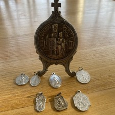 Anciens Objets De Dévotion