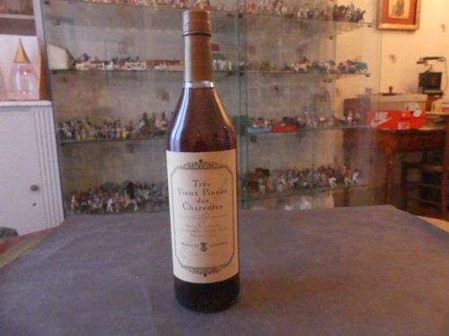 Bouteille vieux pineau des - bouteille,