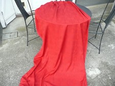 tissu ancien vintage rouge