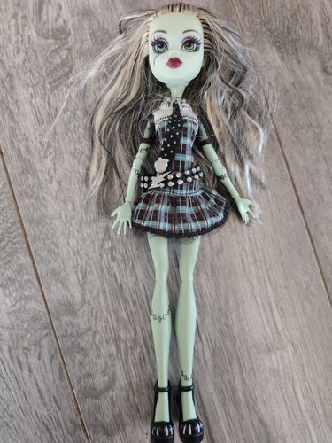 Poupee monster high doll - monster,