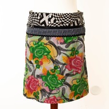 Jupe à volants réversible