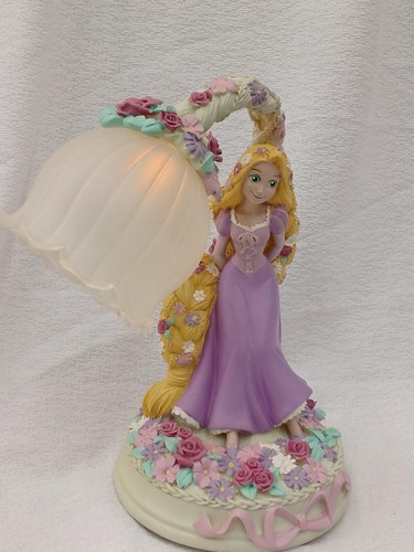 Disney store raiponce room - raiponce,