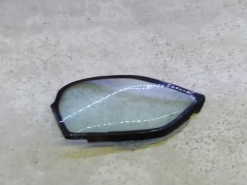 Vitre porte droite ford - 1/18,