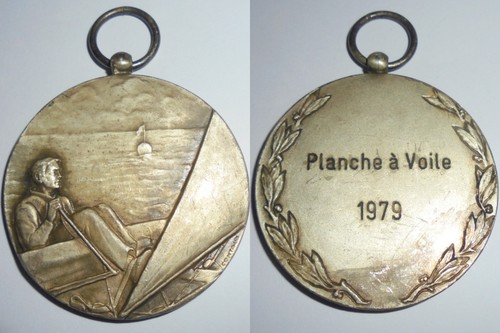 Belle medaille marine planche - belle,