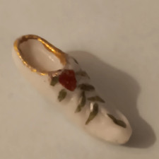 Fève ancienne SABOT fleur rouge bordure or Porcelaine L.2,6cm