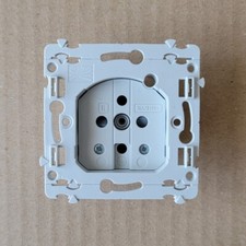 HAGER WK102 - 1 Prise de courant 2P (sans terre) Kallysta 16A 250V conn. à vis