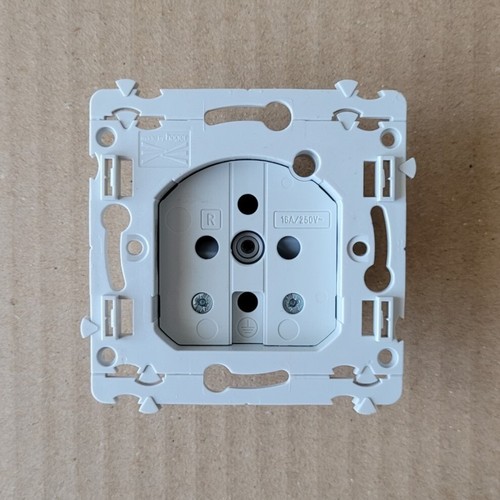 Hager wk102 prise - 1,