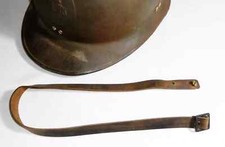 JUGULAIRE CASQUE ADRIAN 26 destinée à être boutonnée, cuir marron vieill.