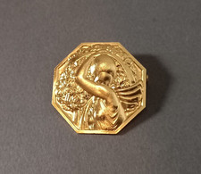 Ancienne Broche Époque Art