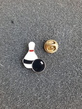 Pin's bowling quilles boule