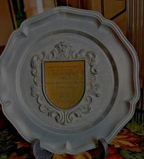Assiette maçonnique en étain