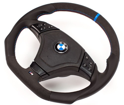 Volant cuir alcantara - cuir,