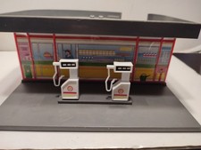 CORGI  GARAGE POMPE A ESSENCE