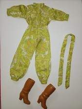 Tenue complète hors catalogue 1971 poupée Cathie bella