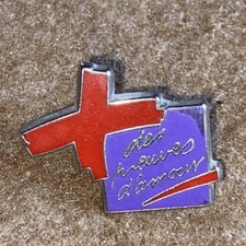 Pin's Croix-Rouge Des Preuves