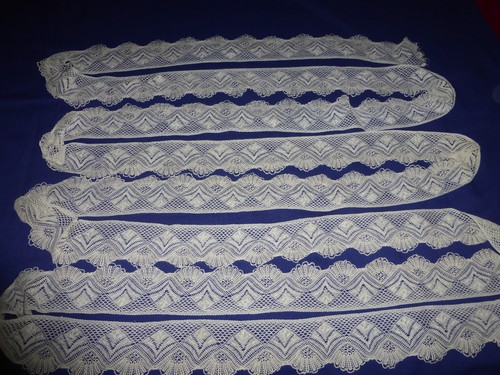 Dentelle ancienne fuseaux - dentelle,