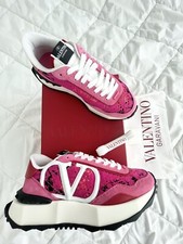 Baskets neuves authentiques