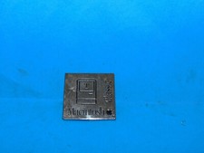 PIN'S - MACINTOSH CLASSIC -