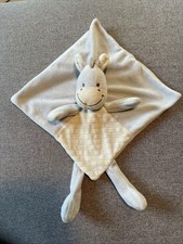 Doudou Girafe Plat Bleu Et Blanc Rayé NICOTOY
