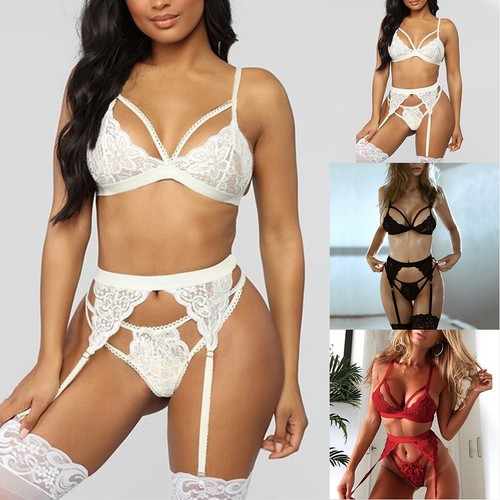 Ensemble string dentelle