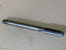 Taraud long M20 x 2,5 - longueur totale 220 mm