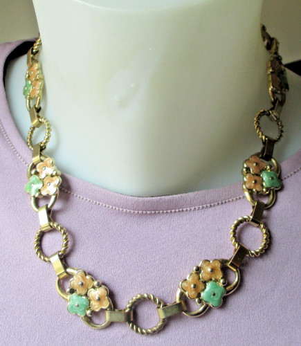 Ancien collier couleur - , or