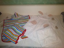 4 serviettes bébé à capuche