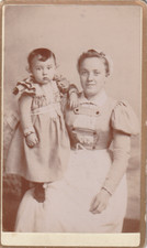 RARE BEBE et sa NURSE NOURRICE