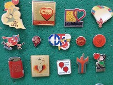 lot de pin's sur le don du sang