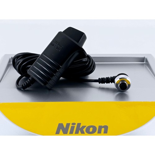 Near mint nikon - nikon, mc-12a
