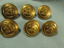 BOUTON doré  du 29°