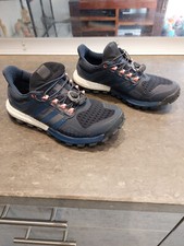 Basket Adidas unisexe. Très