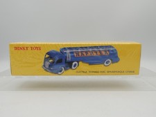 Dinky Toys - Tracteur Panhard