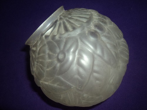 Globe boule verre pressé art