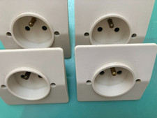 Lot de 4 prises 2P+T Legrand Neptune 825 29