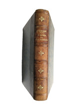 Livre ancien avec belle