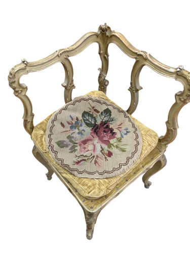Ancienne chaise angle - d'angle, en