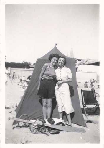 Ancienne photographie deux - ancienne,