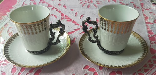 Deux tasses porcelaine - deux,